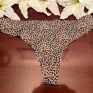 Auden Women's sexy Leopard Thong panty size xlarge.